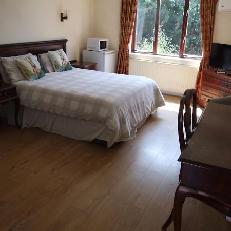 Laburnum House Lodge Хайбридж Екстериор снимка